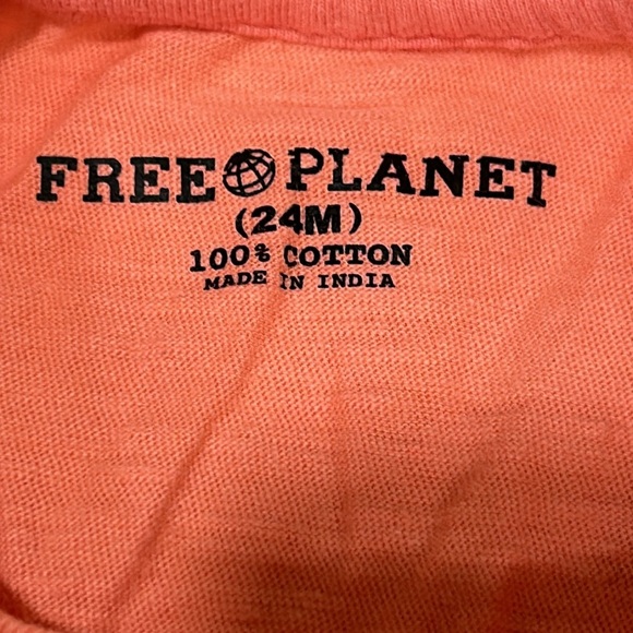Free Planet tshirt - Picture 4 of 5